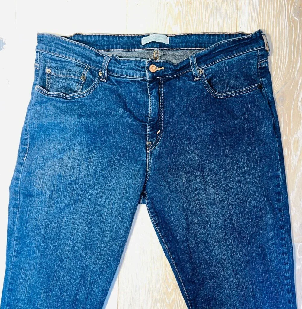Levi's 512 Jeans Womens Size 22 Perfectly Shaping Bootcut